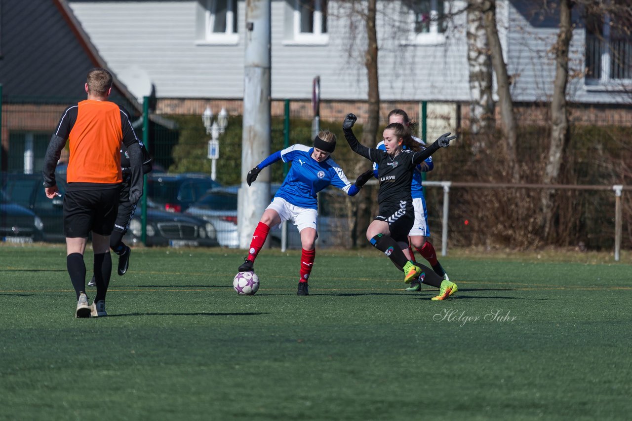 Bild 409 - B-Juniorinnen Halbfinale SVHU - Holstein Kiel : Ergebnis: 3:0